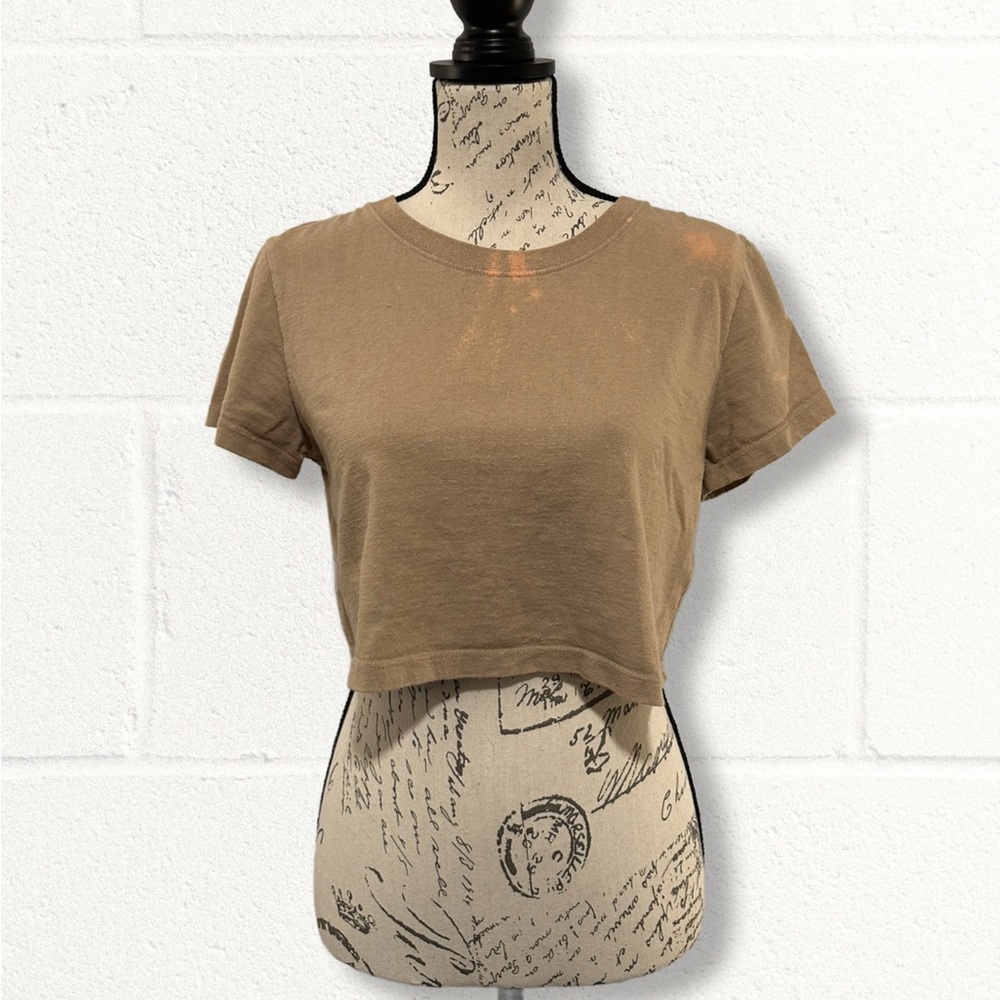 Urban Outfitters | Cropped Brown Short-Sleeve Tee - Size Small